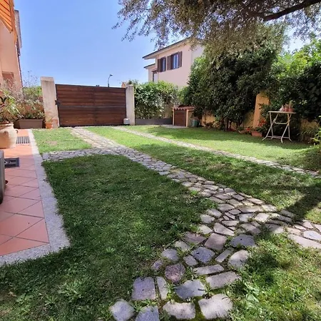 Casa Con Giardino Privato *